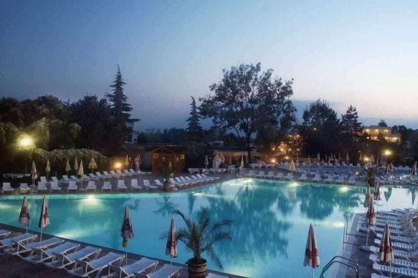 Hotel .Com (Albena)